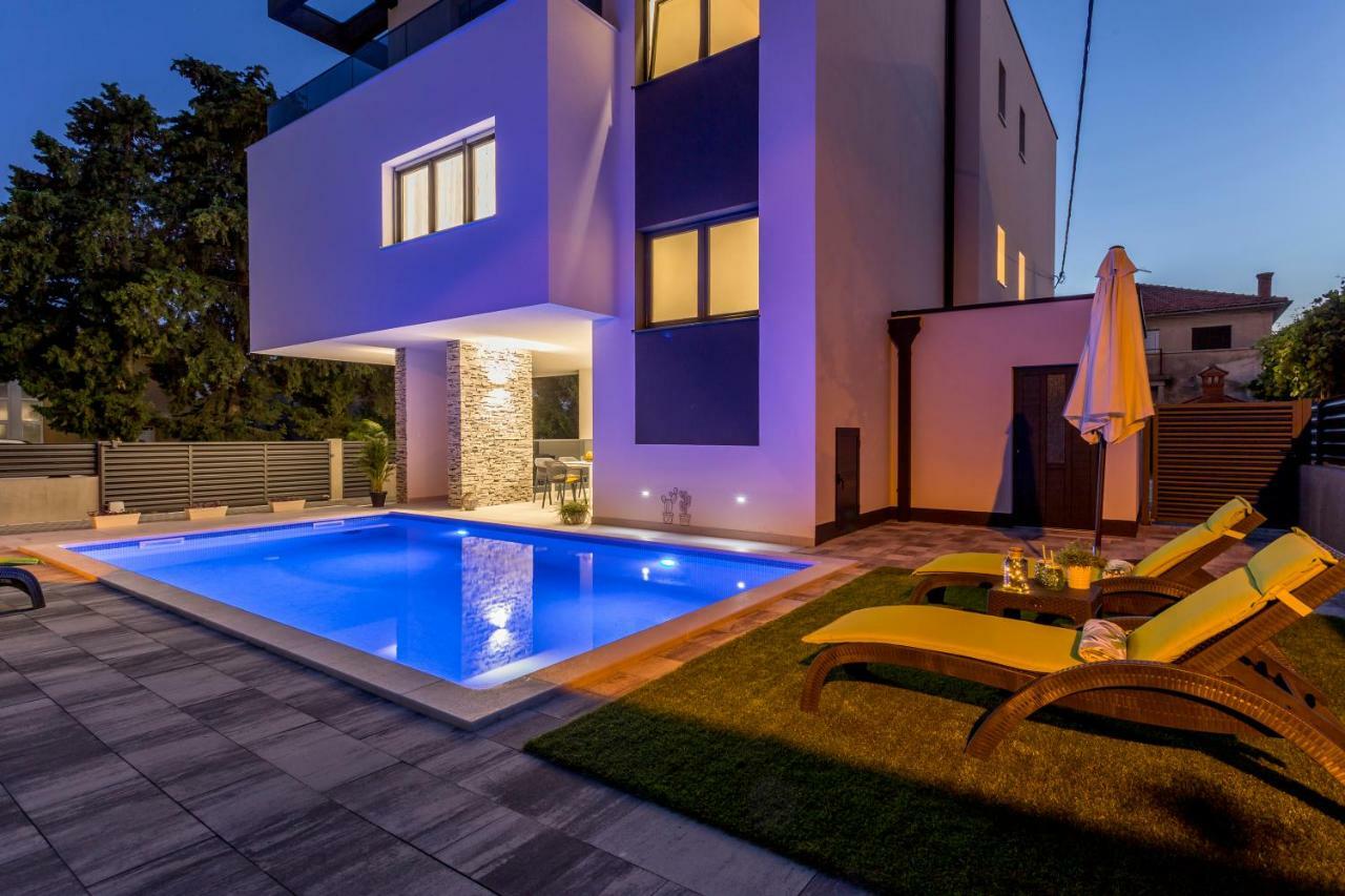 Villa Ema Kastela With Private Heated Pool Buitenkant foto