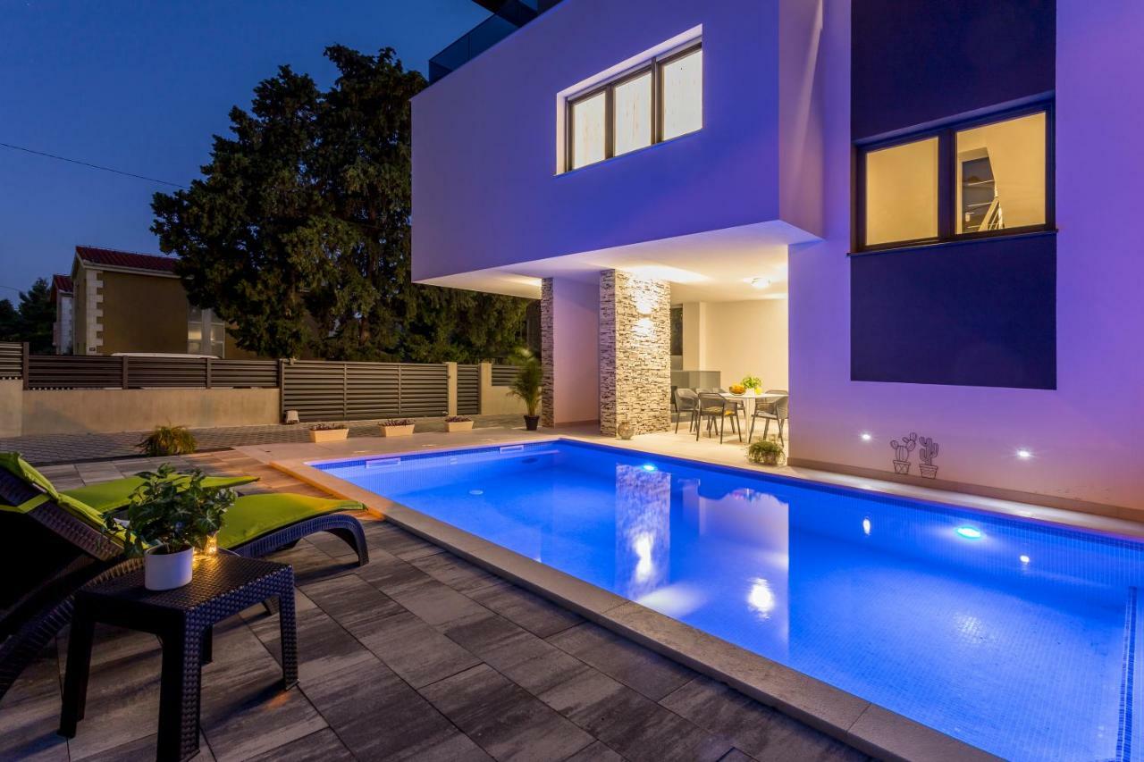 Villa Ema Kastela With Private Heated Pool Buitenkant foto